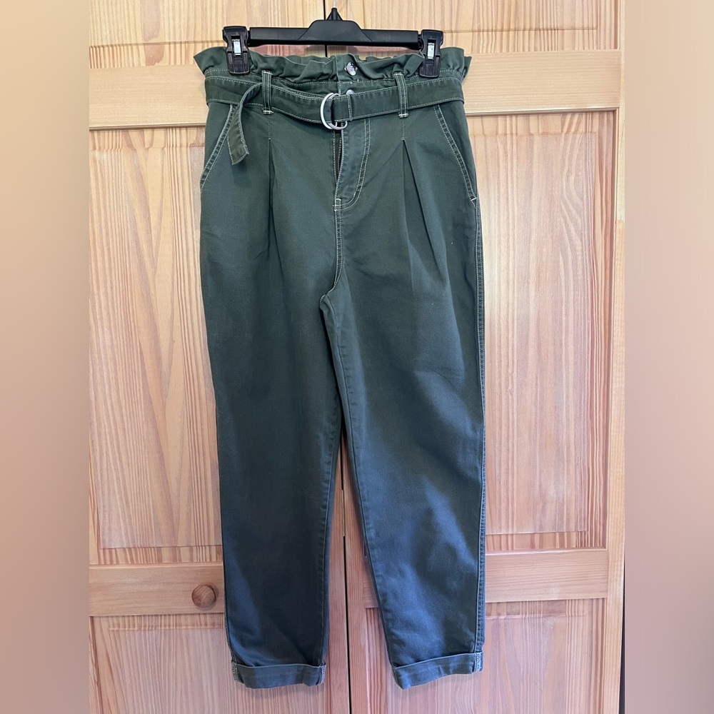Wild Fable women’s pants pleated belted size 4